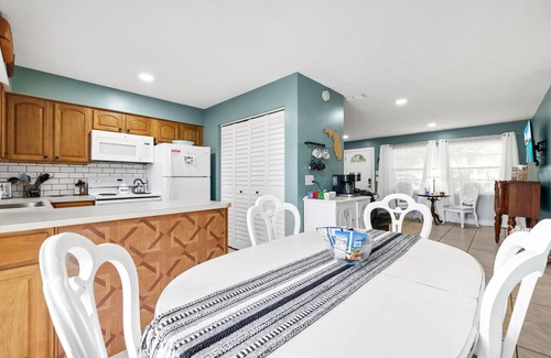 Homosassa House | #1 Cozy 2 Bdrm with Boat Parking - Convenient Location