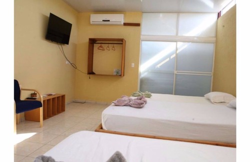 Managua Bed & Breakfast | 1-D ROOM - 2 SINGLE BEDS