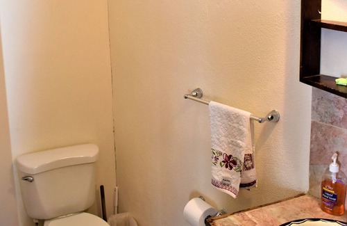 San Isidro Apartment | 1 Double bedroom 20 min Alajuela airport. Best views!