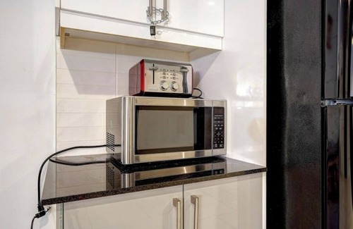 Villeray Apartment | #1 - Loft - Plaza St-hubert - Montreal Center