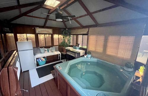 Killeen House | 1- Luxurious Cozy Home w/Pool, Hot Tub Hut, Sleeps 8+
