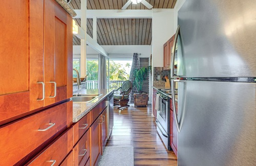 Keauhou Apartment | 1 Mi to Beach: Kailua-kona Condo w/Pool Access!