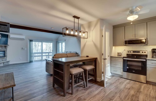 Village at Camelback House | 1 Mi to Camelback Resort: Tannersville Townhome