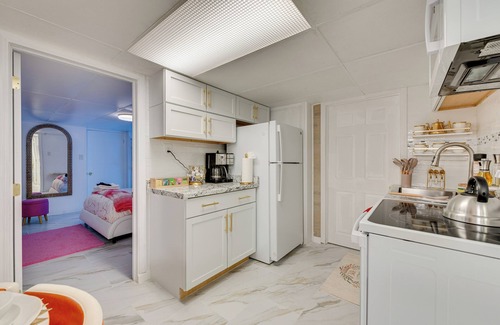 Salem Apartment | 1 Mi to Downtown: Salem Vacation Rental!