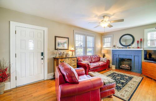 Bristol House | 1 Mi to Dtwn Bristol Cottage with Hot Tub and Grill!