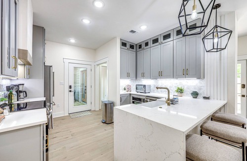 Arsenal House | 1 Mi to Dtwn: Family Home in San Antonio!