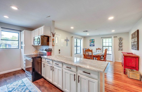 Boerne House | < 1 Mi to Dtwn: Home w/Fenced Yard in Boerne!
