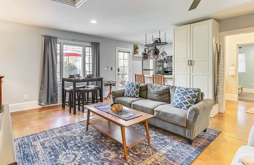 F. Q. Story Cottage | 1 Mi to Dtwn: Updated Guesthouse in Phoenix!