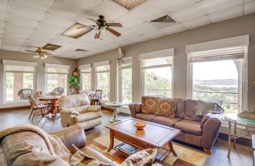 Grant Apartment | 1 Mi to Lake Guntersville Scenic Condo Retreat!
