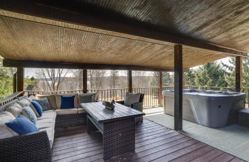 Lake Ariel House | 1 Mi to Lake Henry Peaceful Poconos Cabin!
