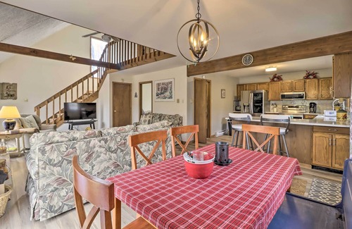 Jim Thorpe House | ~ 1 Mi to Lake: Secluded Poconos Home w/Decks