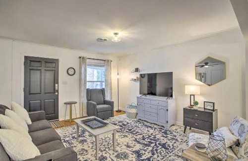 Brenham House | 1 Mi to Main St Brenham Retreat with Game Room