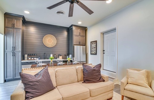 Starkville House | 1 Mi to Miss State: ‘Wremy Cottage’ w/Deck & Yard