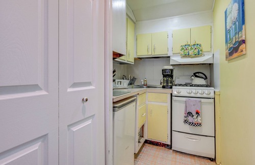 Downtown House | < 1 Mi to Old Town Lansing: Home w/Furnished Deck