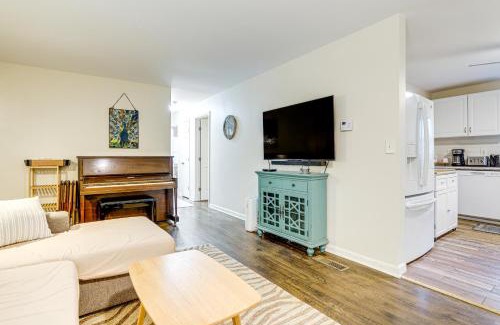 Stone Mountain House | 1 Mi to Stone Mountain Park Outdoor Haven!