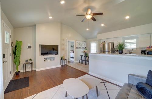 Tulsa House | 1 Mi to Tulsa Arts District Home with Yard!