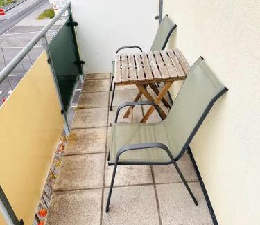 Vienna Apartment | 1 Min to Metro I Balcony I 20 Min to Inner City