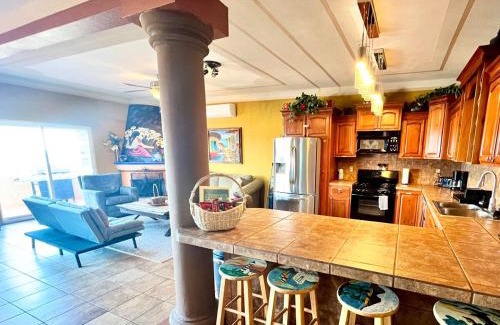 Villas de Las Palmas Villa | 1 Min Walk to Beach - Sleeps 14 - AC - WiFi - Near Malecón