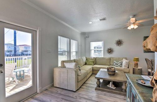 Surfside Beach House | 1 Min Walk to Beach A Surfside Beach Favorite!