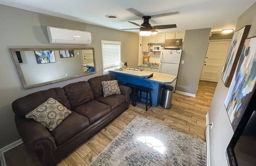 Fayetteville Cottage | 1 Minute Walk to Dickson