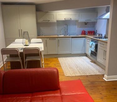 Morpeth Apartment | 1 Morpeth Court