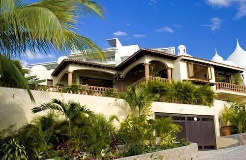 South Shore Hotel Area Villa | 1 NIGHT FREE-GOLD AWARD WINNER - STAFFED LUXURY VILLA, OCEAN VIEW, POOL,& BAR