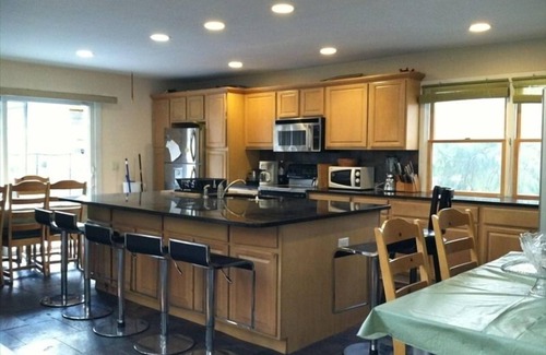 Westhampton House | #1 Rated Deluxe Hampton Estate: PICKLEBALL, Tennis, H Pool, 7 BDRM Videos!