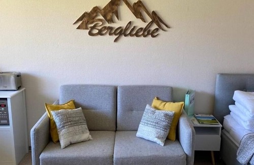 Balderschwang Apartment | 1-room apartment with mountain view on the ski slope with WiFi, Netflix, Prime