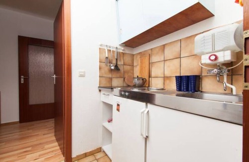 Suedviertel Apartment | 1-room apartment with terrace, garden view in a quiet, central location in Essen