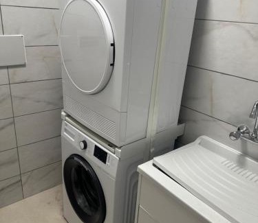Tal-Ghoqod Apartment | 1 Room in a shared 3 bedrrom apartment in Swieqi 10 mins away from Paceville and beach