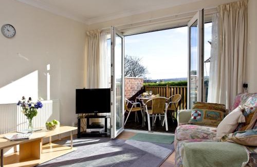 Roundham Apartment | 1 Roundham Heights