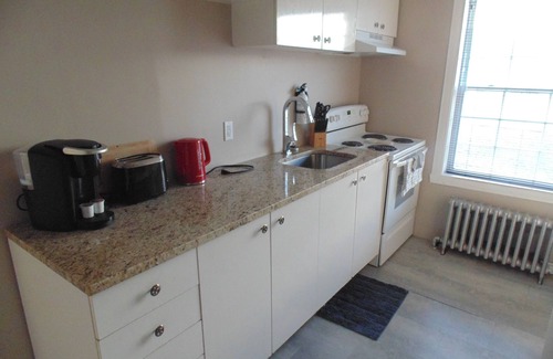 Plantagenet Apartment | #1 Studio apartment with WiFi, AC in lovely Lefaivre, Ontario