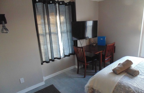 Plantagenet Apartment | #1 Studio apartment with WiFi, AC in lovely Lefaivre, Ontario