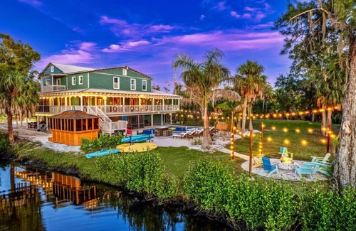 Tampa Villa | #1 Tampa Waterfront Private Resort, 13BR Sleeps 40+, Heated Pool, Theater