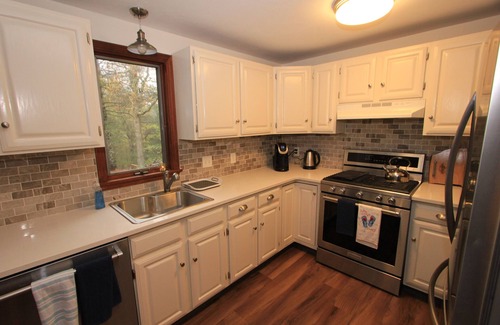Sandwich House | 1 Timber Way- Tranquil pet-friendly retreat w/pond access