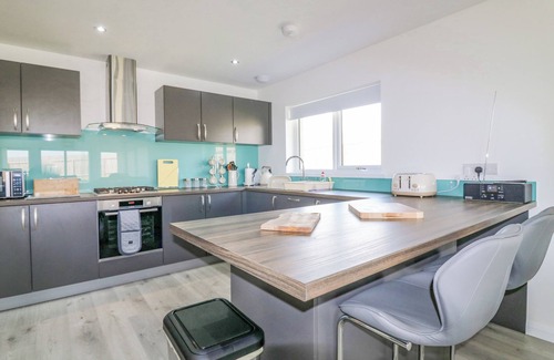 Peterhead Cottage | 1 WESTENRA GARDENS, country holiday cottage in Cruden Bay