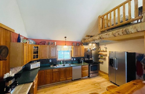 Drummond Island House | 10 acre, close to trails, WiFi, Kayaks, small lake/marsh,New beds.