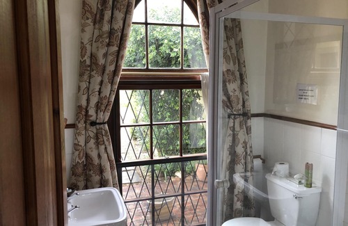 Stellenbosch Central Bed & Breakfast | 10 Alexander B&B