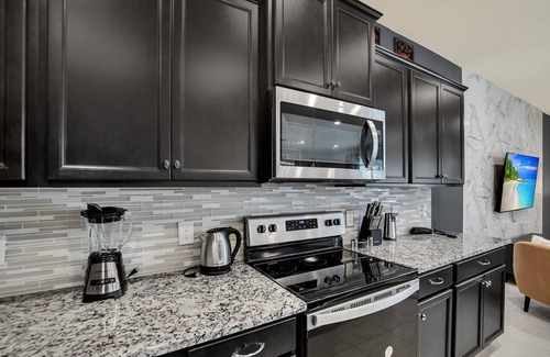 Davenport Villa | 10 BED | 8 BATH Brand NEW Villa GamesRoom & POOL 4265Lana