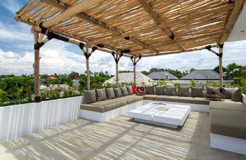 Drupadi Villa | 10 Bedroom Seminyak Pool Villa 3753