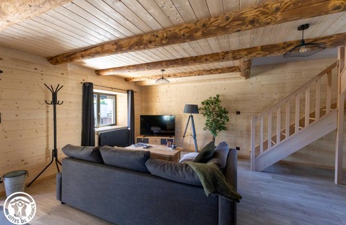 Besse-en-Chandesse House | 100 m² Gîte ∙ 3 bedrooms ∙ 6 guests