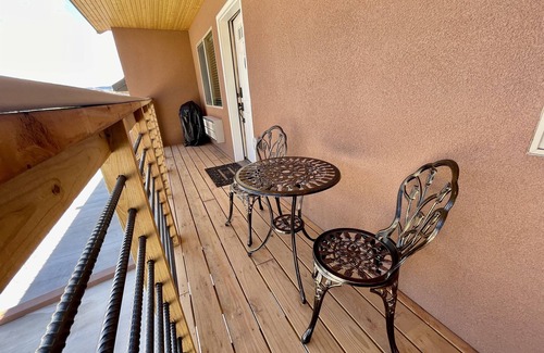 Moab South Valley House | #10 Garage, Balcony, Walking Distance to Hiking Trails