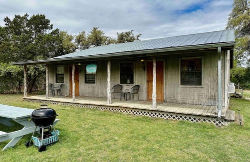 Bandera Cabin | 10 Hackberry, at CRC Ranch Retreat