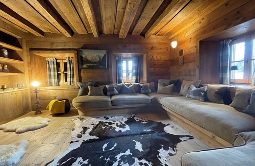 Cortina d'Ampezzo Ski Chalet | 10 LUXURY CHALET WITH SAUNA, GYM AND PRIVATE GARDEN IN THE HEART OF CORTINA