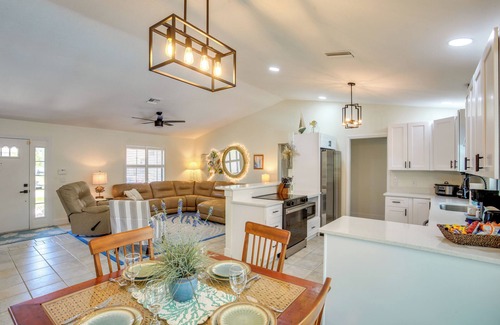 Gulf Cove House | 10 Mi to Beaches: Port Charlotte Paradise