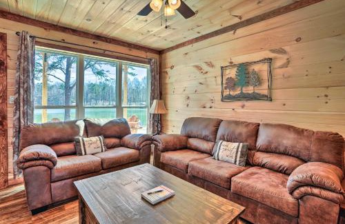 Trenton House | 10 Mi to Drive-In Lakefront Trenton Cabin!