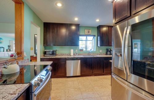 Bay Crest Park House | 10 Mi to Dtwn: Waterfront Home in Tampa w/Hot Tub