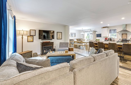 Conway House | 10 Mi to Echo Lake: Wooded Escape w/Grill!