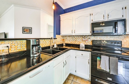Lexington House | 10 Mi to Keeneland: Family Home w/Deck & Yard