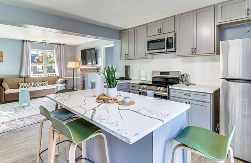 East Riverdale House | 10 Mi to Washington, DC: Modern Riverdale Park Gem